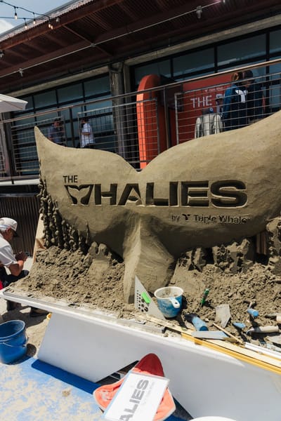 The finished tail from the side, with the show entrance behind it
